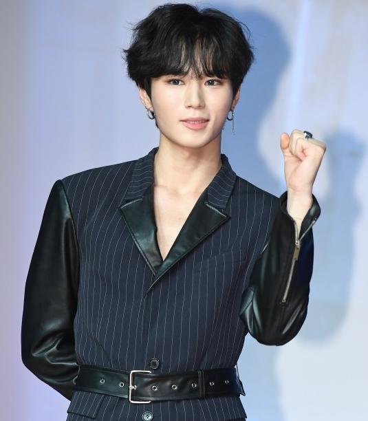 韩国有哪些网红男歌手,盘点网络红人音乐之路