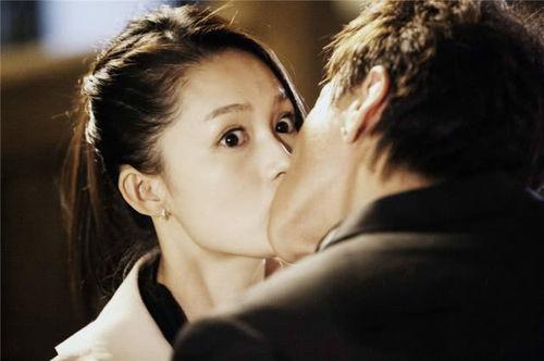 明星最激烈的床前吻戏,盘点影视圈最激烈的床前吻戏瞬间