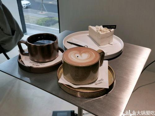 网红咖啡打卡地拍照,镜头下的时尚风情瞬间